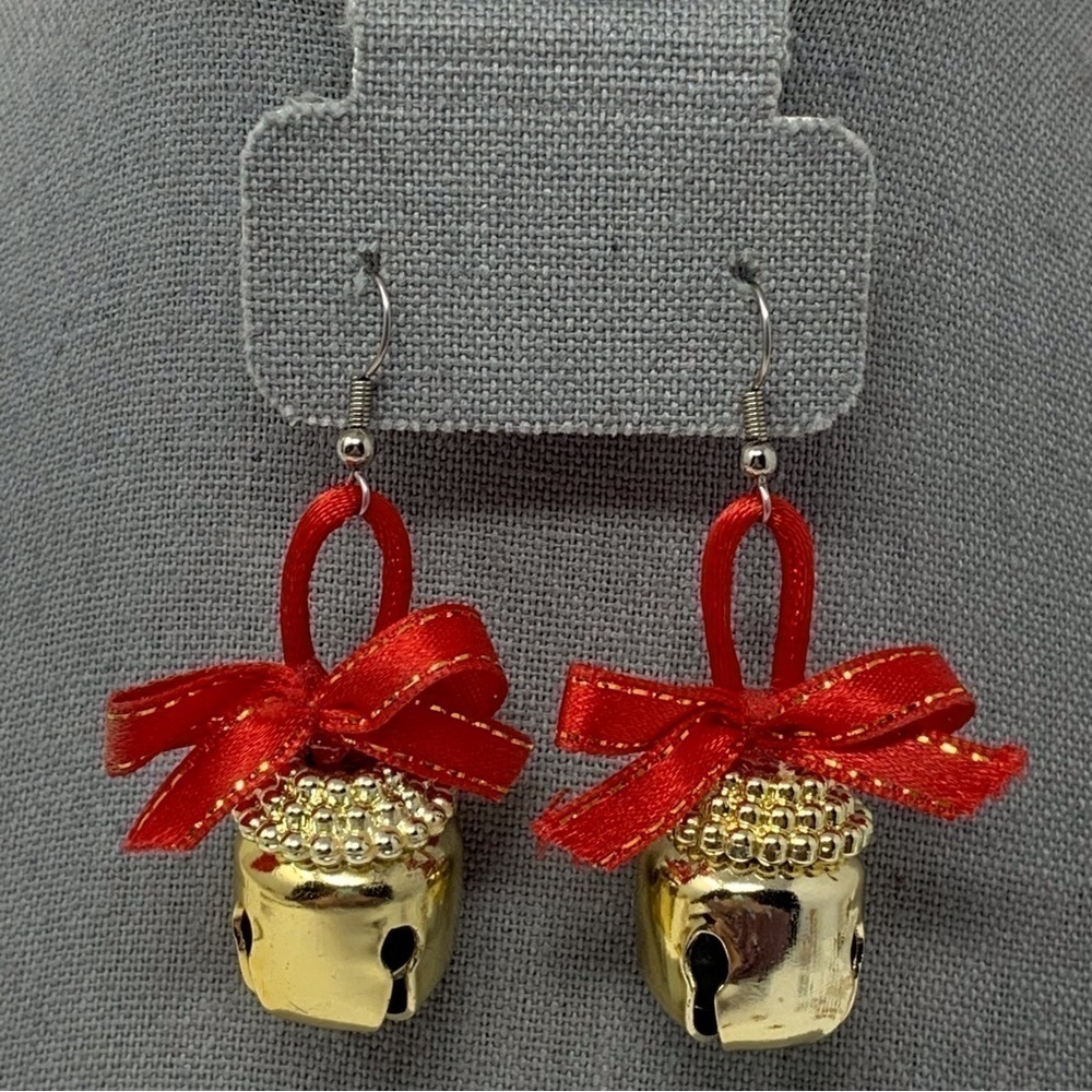 Jingle Bells Red and Gold Toned Dangle Earrings Christmas 🎄 Holidays
